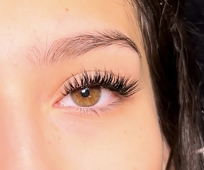 Custom lash set by Amor Esthetics, Goodyear and Surprise AZ esthetician near me
