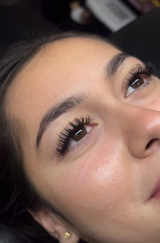 Wet set lash extensions by Amor Esthetics, esthetician in Goodyear and Surprise AZ